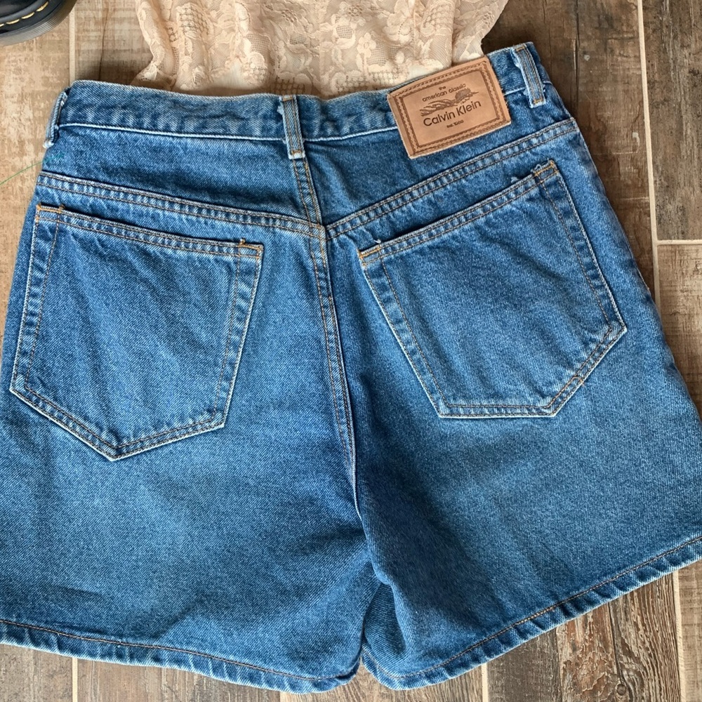 ✨ Vintage Calvin Klein Mom Jean High Waist Shorts - Picture 8 of 10